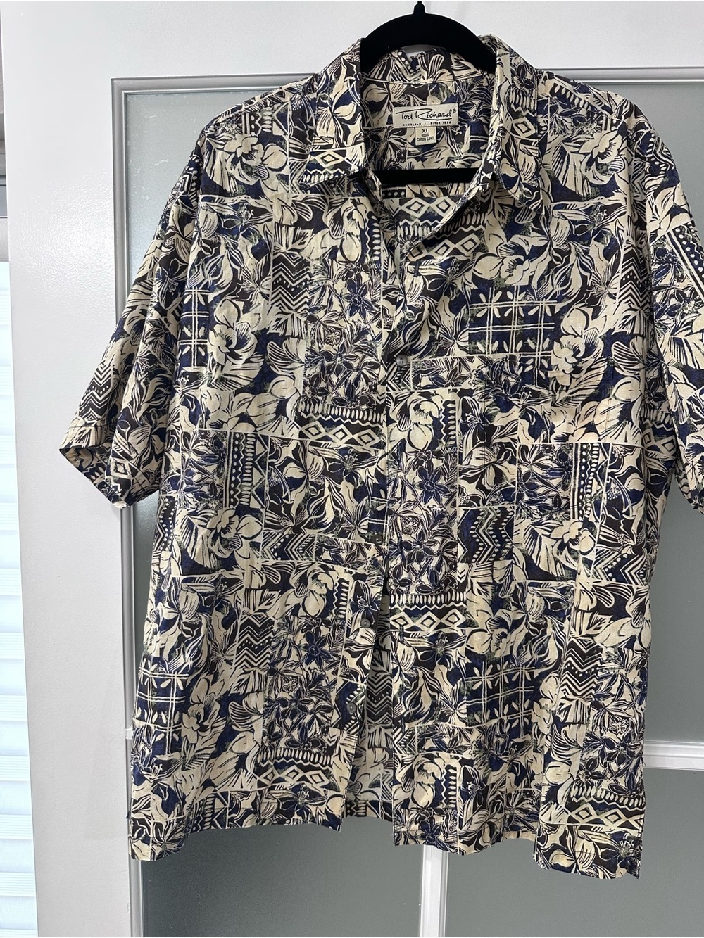 Tori Richard Men’s XL 100% Cotton Lawn Hawaiian Floral Camp Shirt